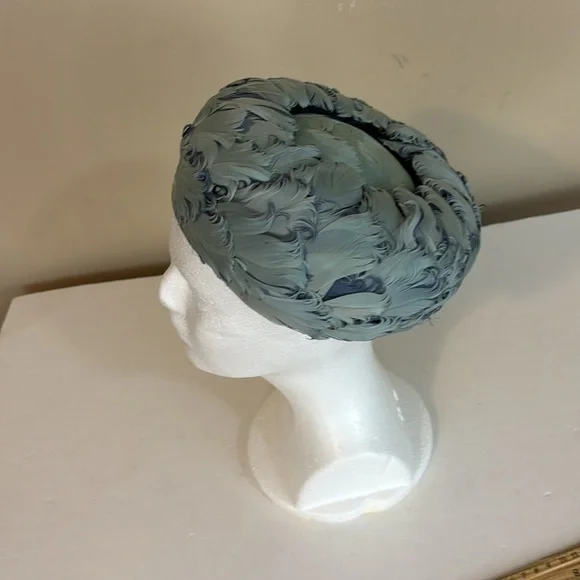 Vintage  Light Blue Feather Pillbox Hat Union Label Made in USA - Picture 3 of 12